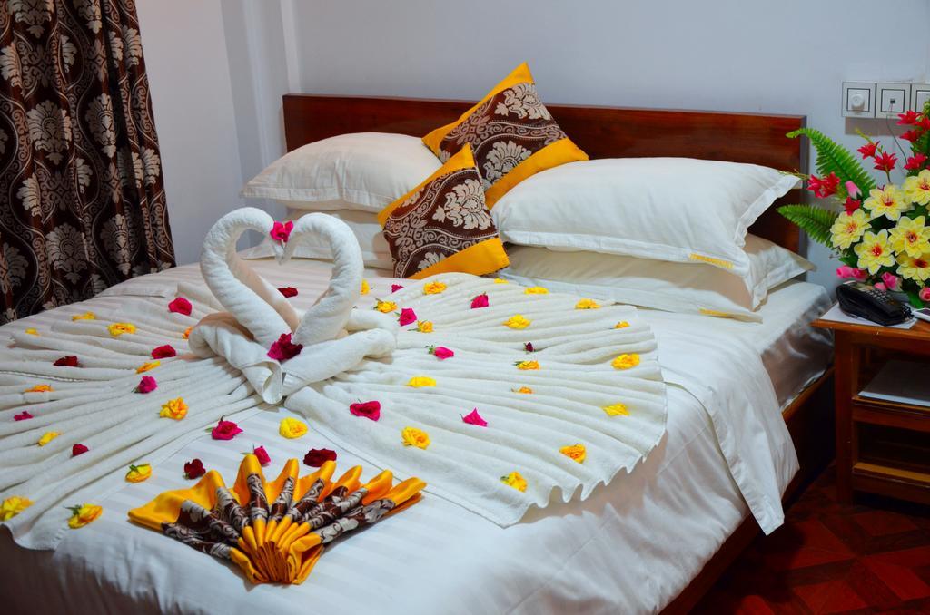 Hotel Ye Myanmar Mandalay Buitenkant foto