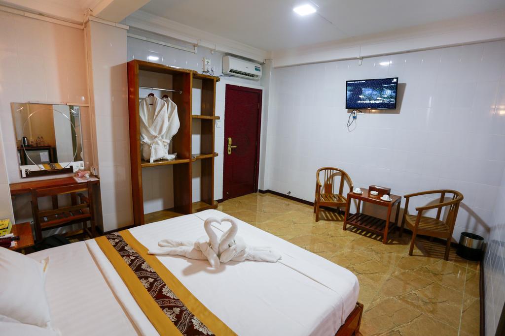 Hotel Ye Myanmar Mandalay Buitenkant foto